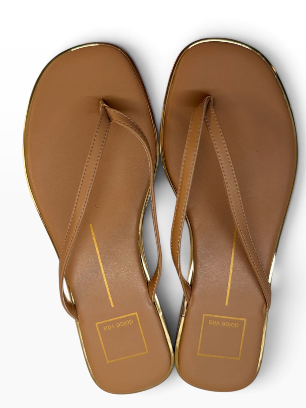 NWOT Dolce Vita Froyo Tan Gold Trim Thong Sandals Size 7 - Picture 9 of 13